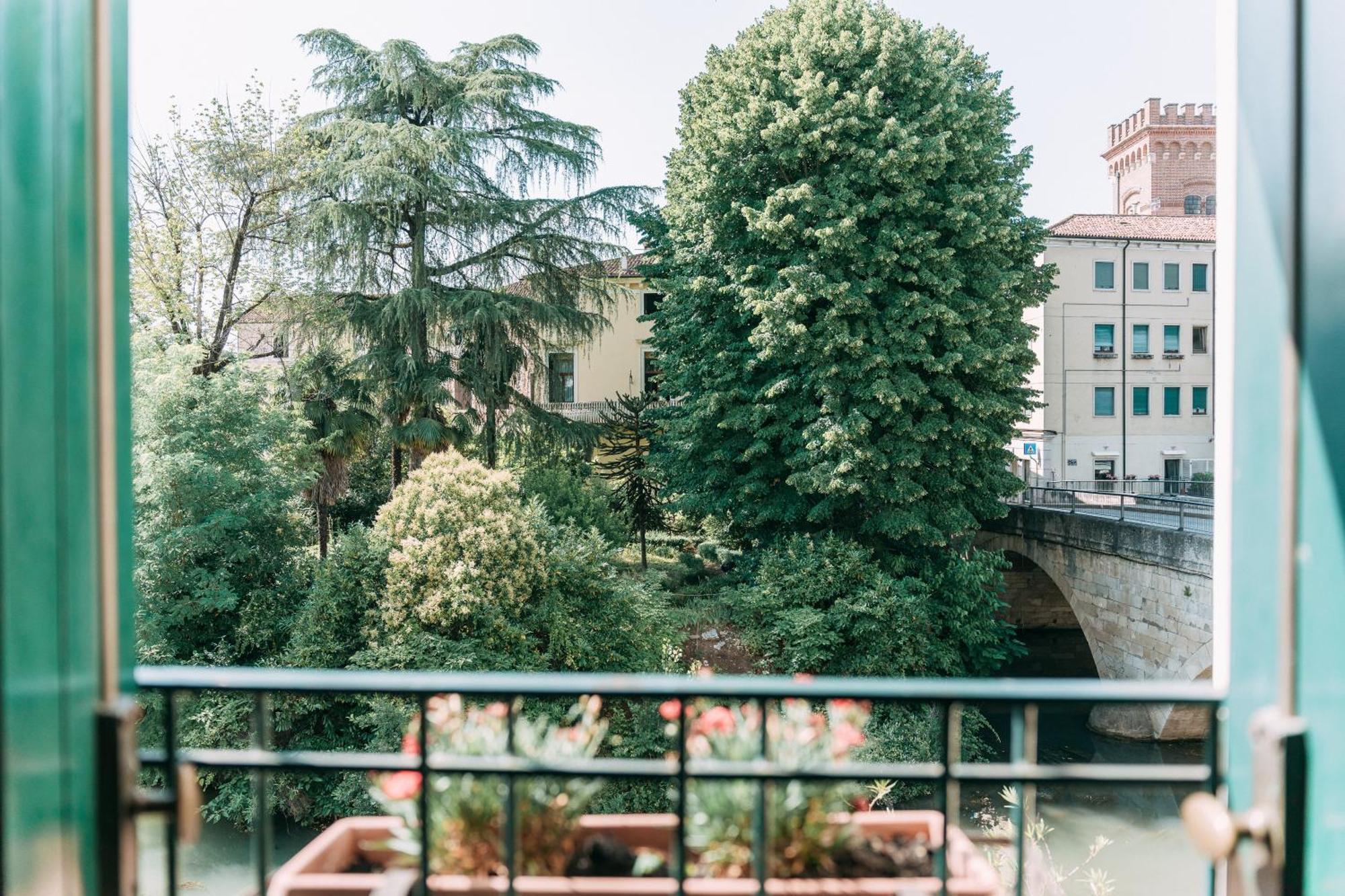 Palladio Apartment - Vista Fiume, In Centro Con Garage Vicenza Eksteriør bilde